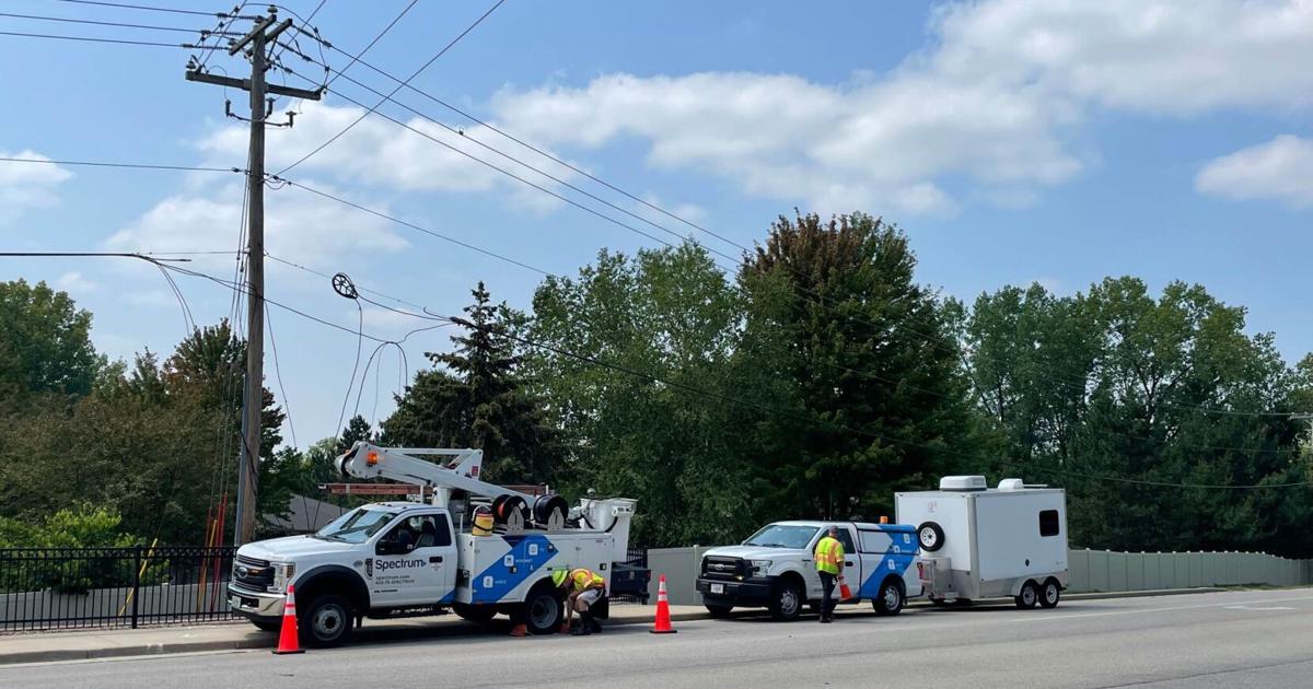 Crash causes internet, cell signal outage for some in Verona, Mount Horeb areas