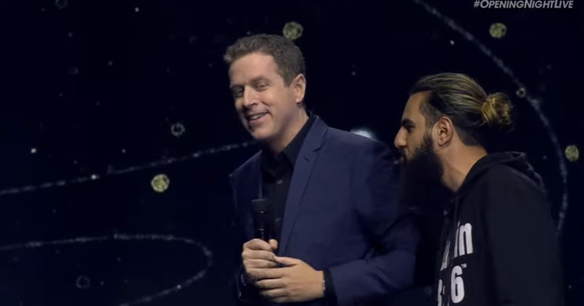 Another Geoff Keighley show interrupted by stage invasion