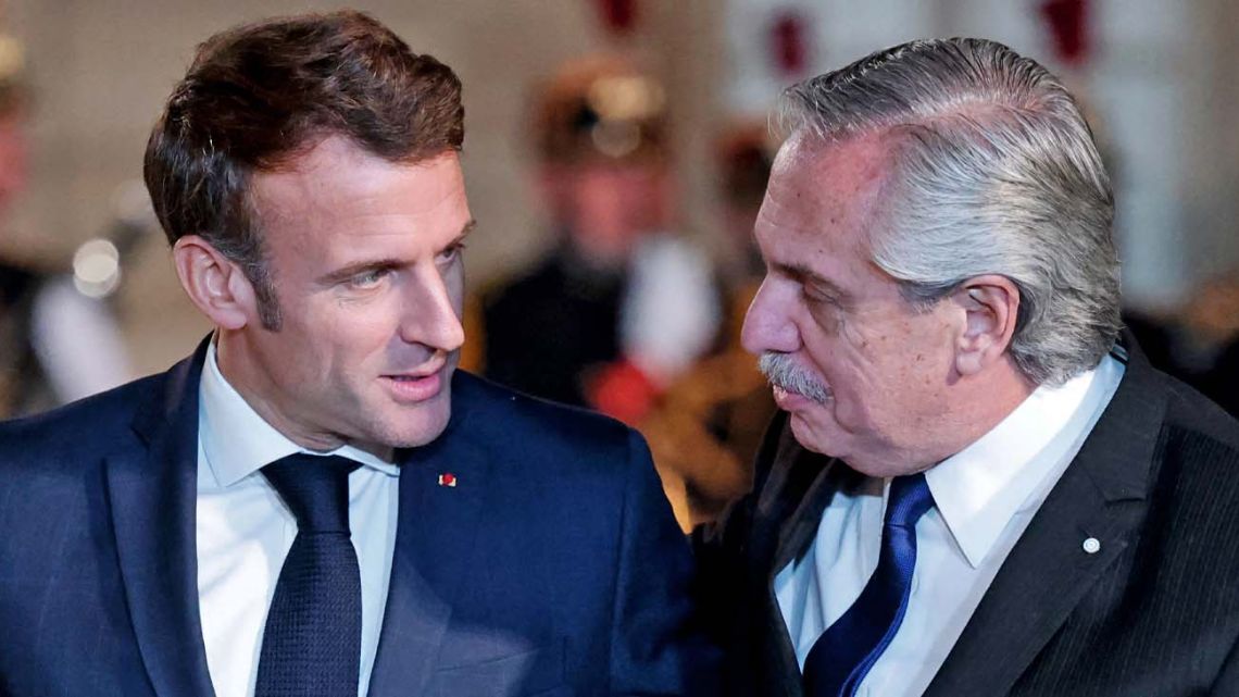 Ukraine, Venezuela top agenda as Fernández meets Macron in Paris