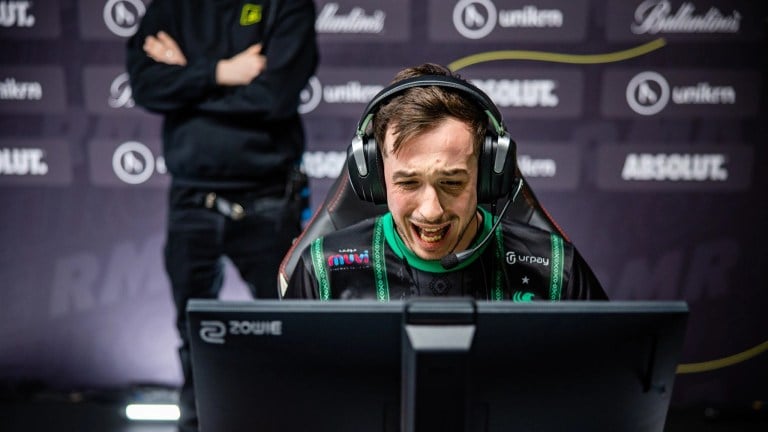 KennyS says CS2 is better on FACEIT, raising questions about Valve’s servers