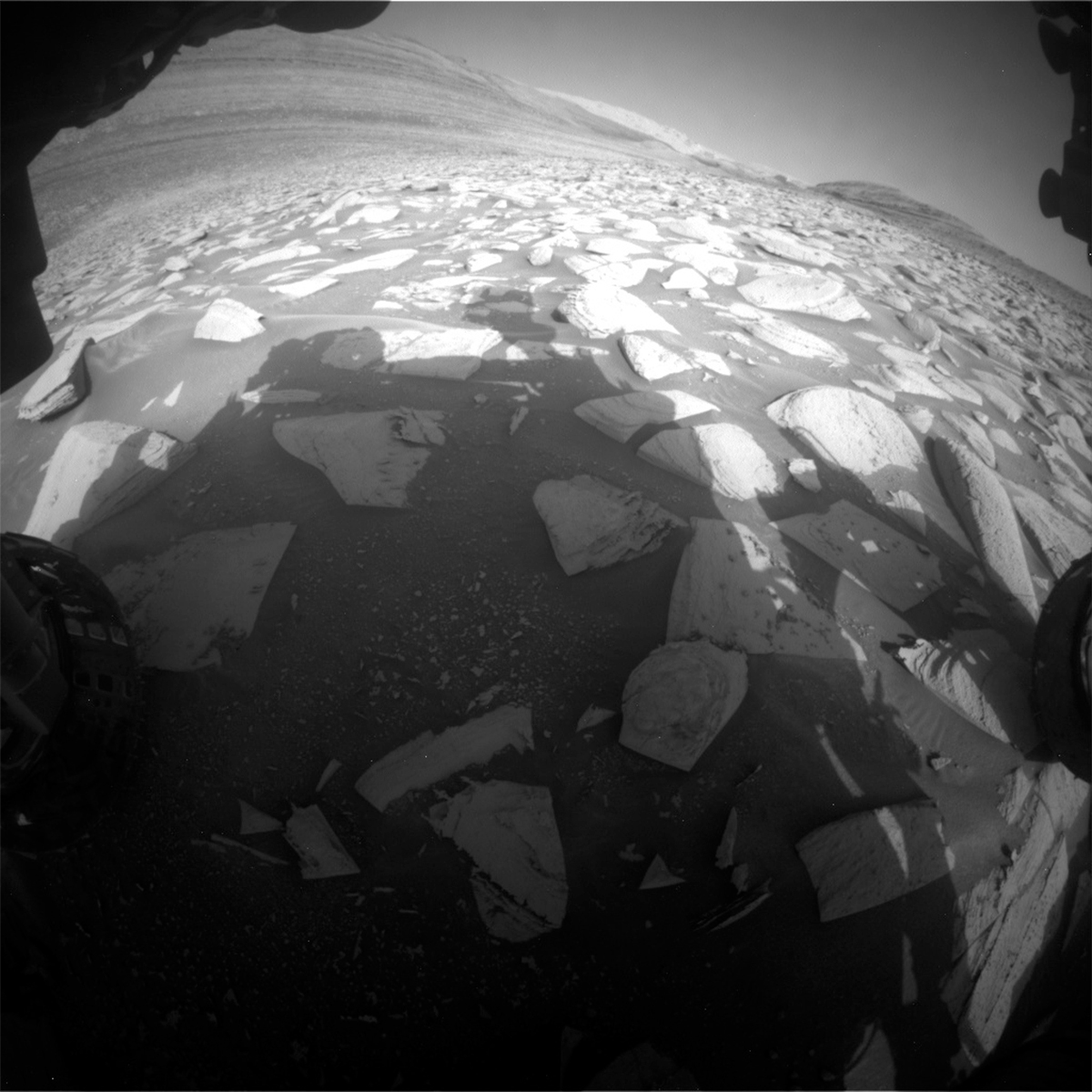 Sols 3948-3949: A Rocky Road, or Two! – NASA Mars Exploration