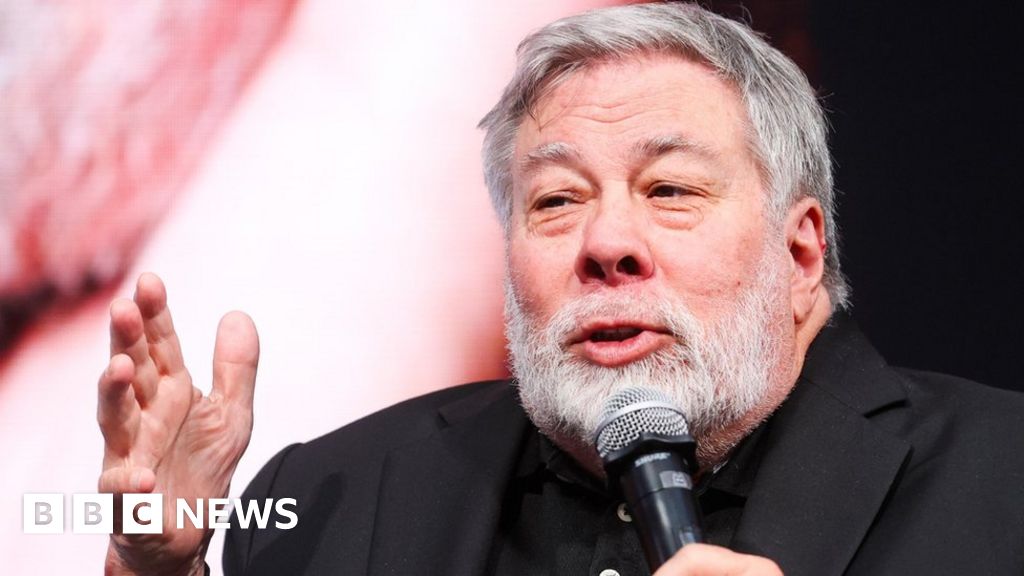 Apple co-founder Steve Wozniak in hospital – reports