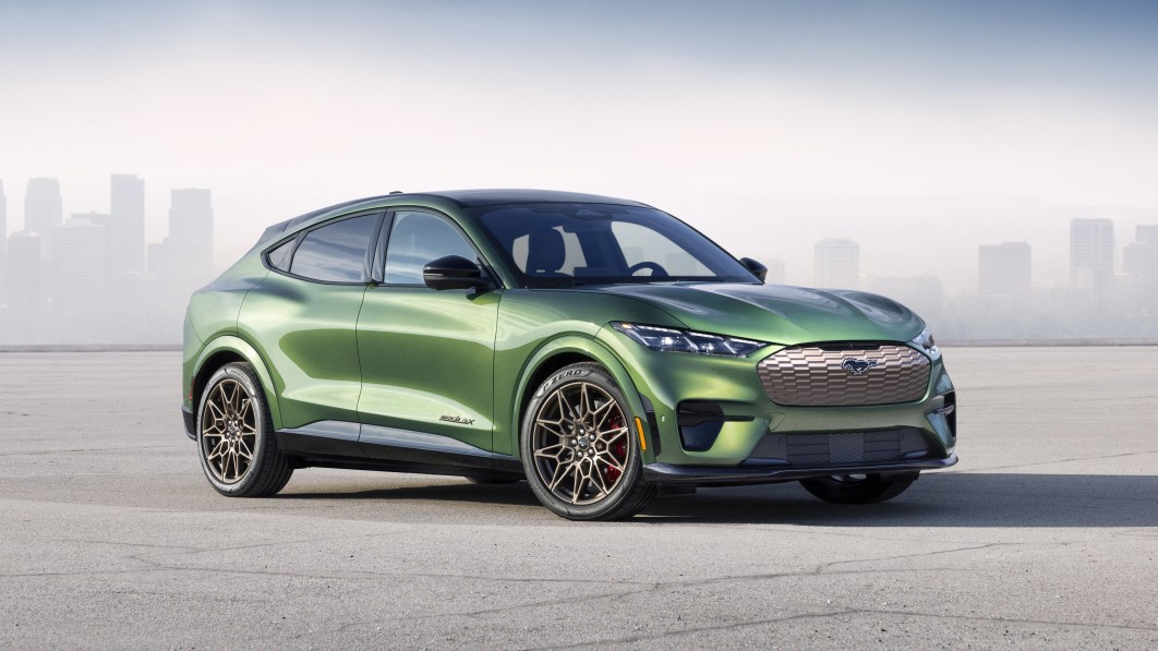 Go green with the 2024 Ford Mustang Mach-E GT’s new Bronze package – Autoblog