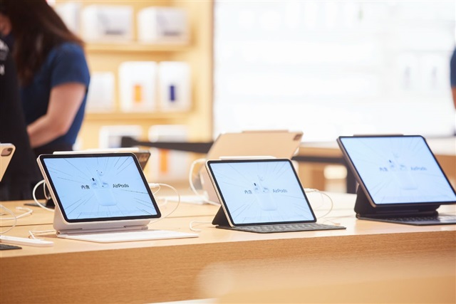 With new iPads around the corner, how will Apple adjust its tablet strategy?