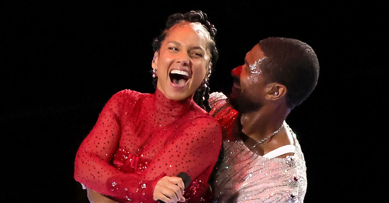 Usher and Alicia Keys’ Steamy Super Bowl Halftime Show Hug Has the Internet Ablaze
