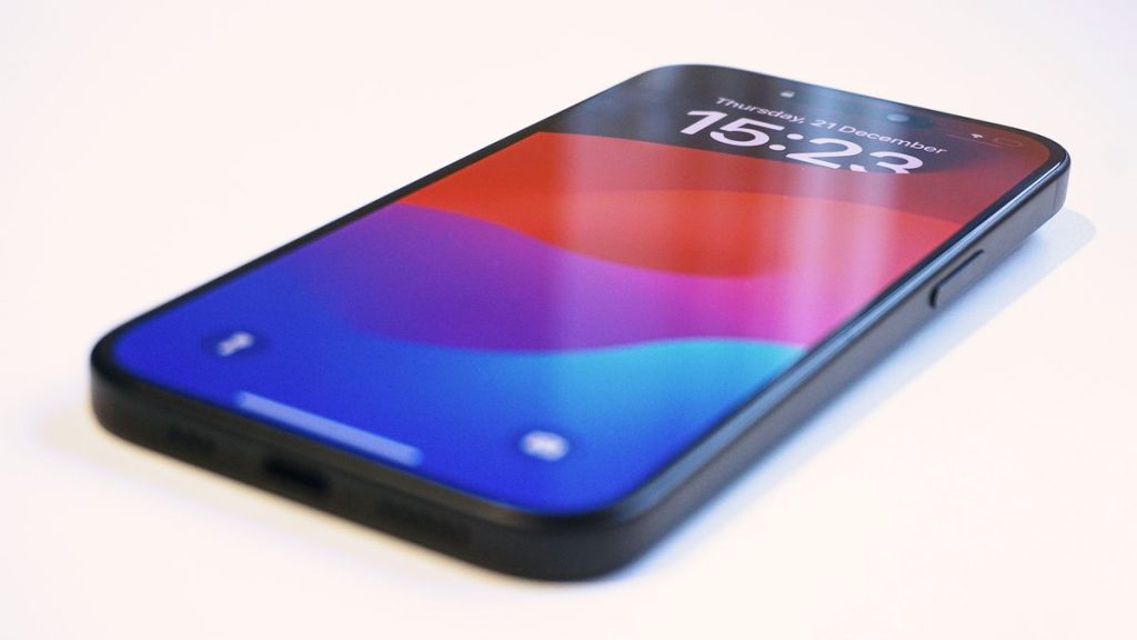 Leaked iPhone 16 case video may show off the new design for 2024