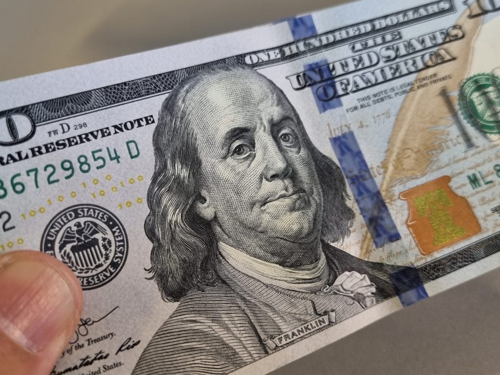 Dólar hoy y dólar blue hoy, EN VIVO: a cuánto cotiza y cuál es su precio este viernes 7 de junio, minuto a minuto – Clarín