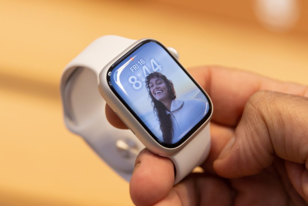 Too young for an iPhone? Apple promoting Apple Watch for kids