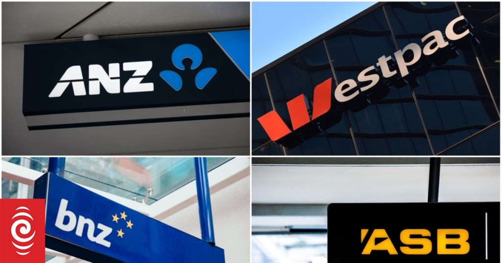 Live: IT outages reported worldwide for banks, stores, more in NZ