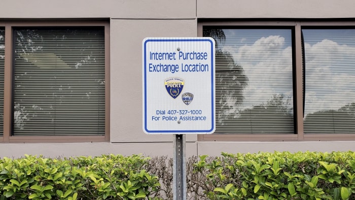 Law enforcement provides safe meetup sites for internet sales transactions in Central Florida