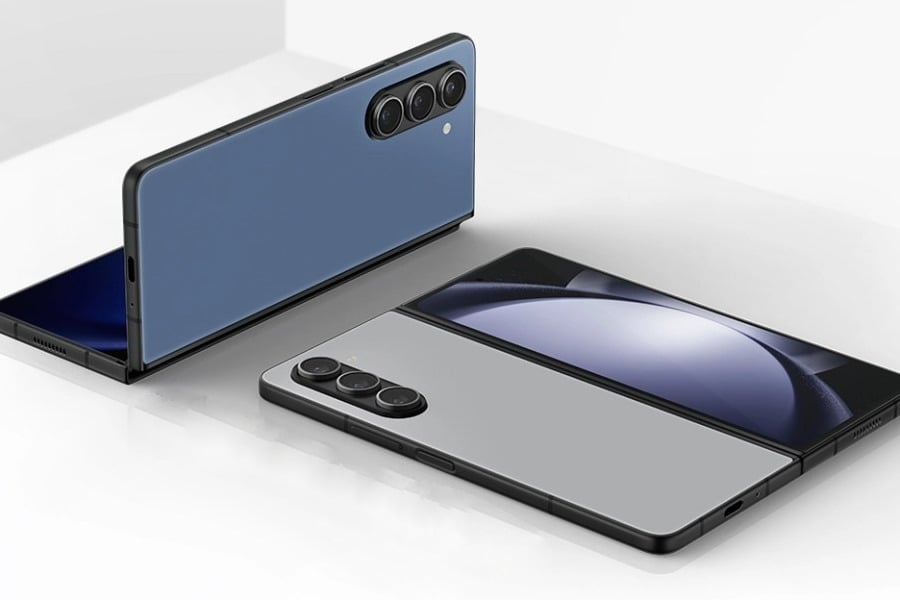 The Galaxy Z Fold 7 and Samsung’s first rollable may come with full-screen fingerprint recognition