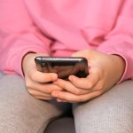 Dad On Reddit Furious After Kids’ Aunt Announces Plans To Overstep Smartphone Rules