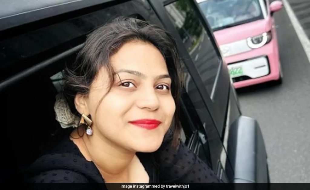 Indian Vlogger Forces Scooter Lift, Travels Ticketless In Bus In China, Internet Outraged