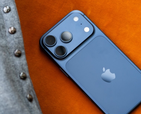 Apple just had a record-breaking iPhone quarter