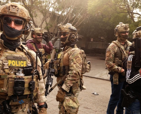 US Judge Rules ICE Raids Require Judicial Warrants, Contradicting Secret ICE Memo