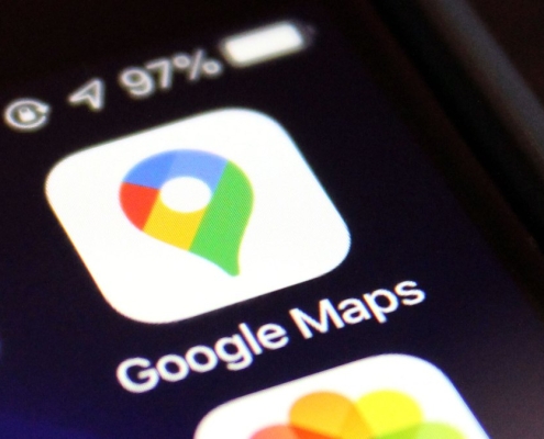 Google Maps now lets you access Gemini while walking and cycling