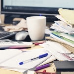 This Sleek  Amazon Gadget Can Help Keep Your Desk Tidy