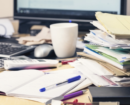 This Sleek  Amazon Gadget Can Help Keep Your Desk Tidy