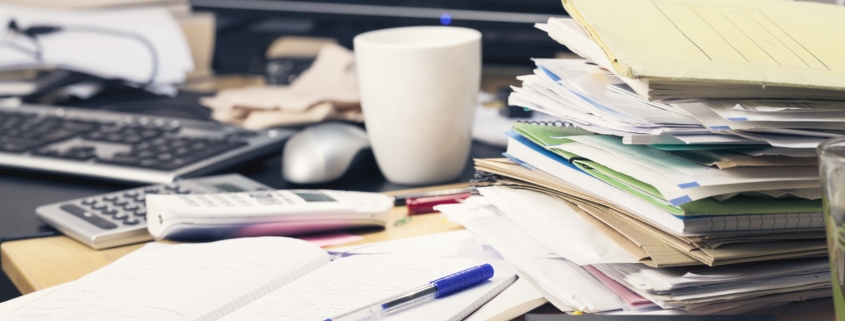 This Sleek  Amazon Gadget Can Help Keep Your Desk Tidy