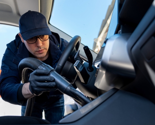 5 Of The Best Vacuums For Detailing Your Car