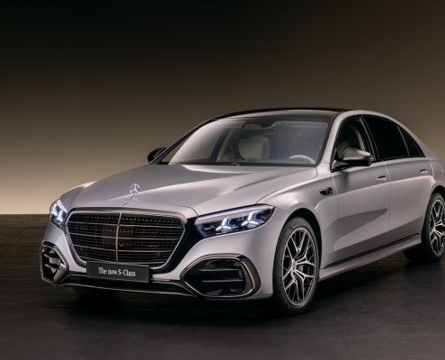 Some Drivers Will Never See Mercedes’ Coolest New S-Class Feature