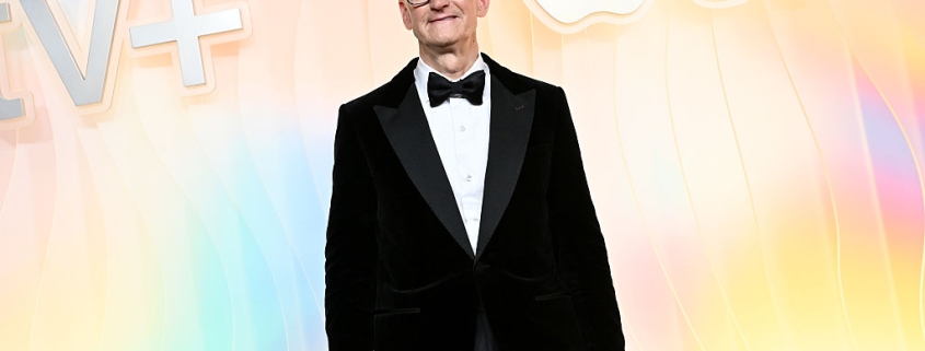 Guys, I don’t think Tim Cook knows how to monetize AI