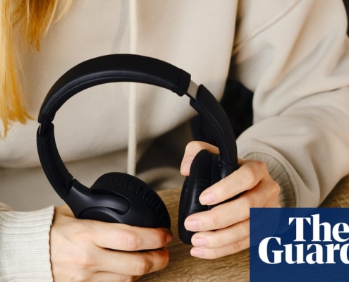 Hazardous substances found in all headphones tested by ToxFREE project | Headphones