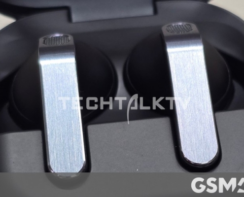 Samsung Galaxy Buds4 and Buds4 Pro dummy units reveal the metallic stem finish