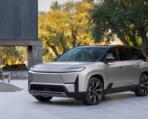 The Toyota Highlander is now a three-row electric SUV with 320 miles of range