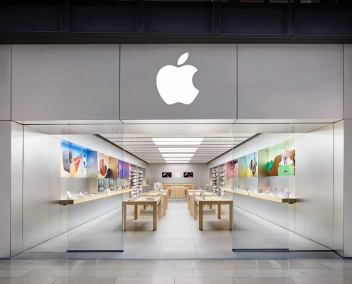Crime blotter: Teens arrested for stealing from Cambridge Apple Store