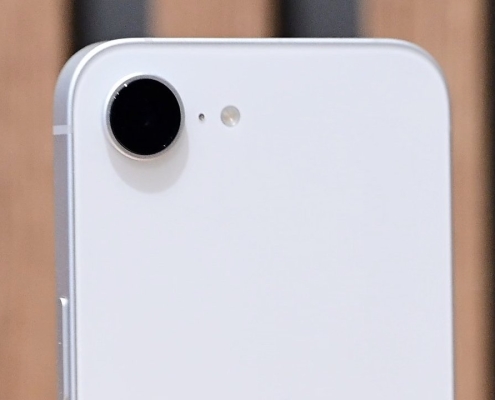 iPhone 16e and iPad Air stocks are reportedly depleting at Apple retail