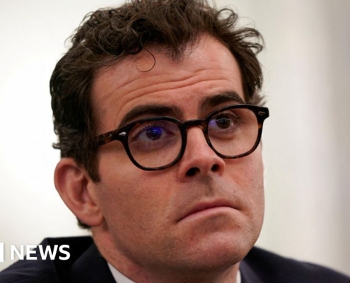 Instagram boss: 16 hours of daily use is 'problematic,' not addiction Instagram boss: 16 hours of daily use is 'problematic,' not addiction