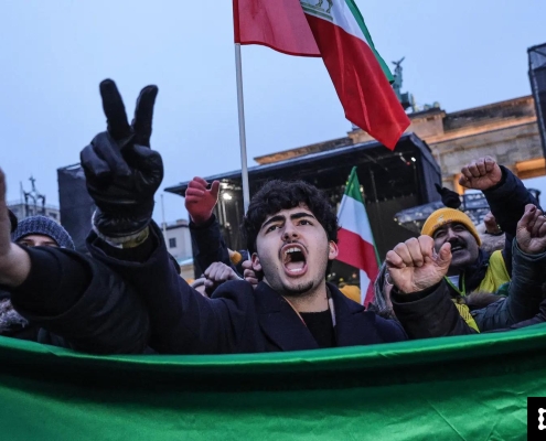 Iran’s rial collapse mirrors Lebanon’s crisis, driving citizens to bitcoin