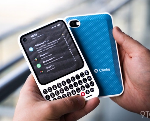 Clicks Communicator gets more keyboards, Android updates