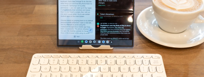 Who needs a laptop when you have a folding phone? Who needs a laptop when you have a folding phone?
