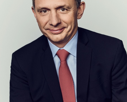 PayPal hires HP’s Enrique Lores as its new CEO