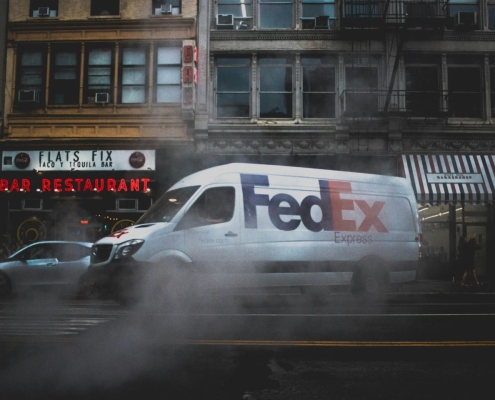 FedEx tests how far AI can go in tracking and returns management