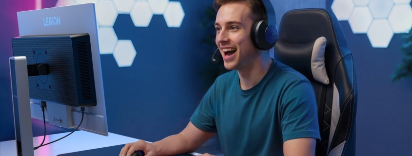 The rise of adaptive displays: How Lenovo is redefining productivity & play