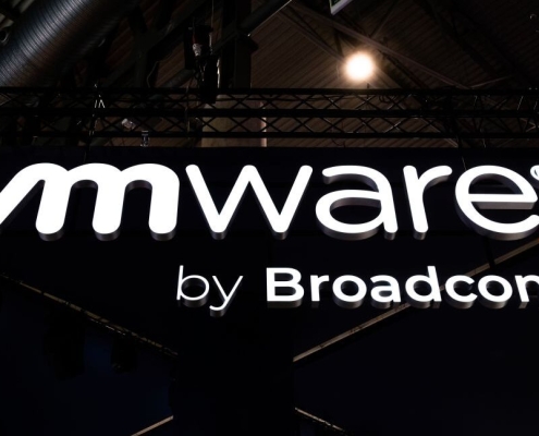 Most VMware users still “actively reducing their VMware footprint,” survey finds
