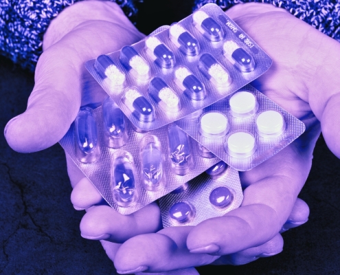 These 5 Common Medicines Can Carry Hidden Risks, Expert Warns : ScienceAlert