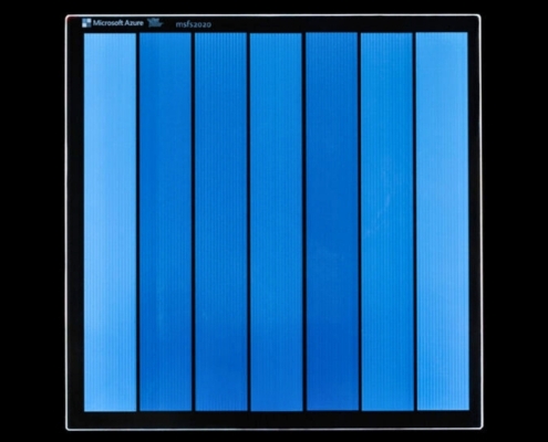 This Tiny Glass Square Could Store 2 Million Books of Data For 10,000 Years : ScienceAlert