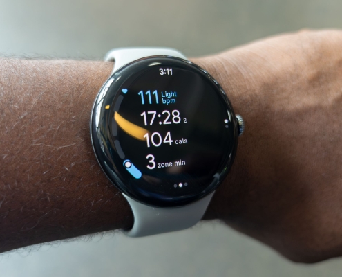 I finally ditched LTE on my smartwatch, and I feel so much freer despite being tethered