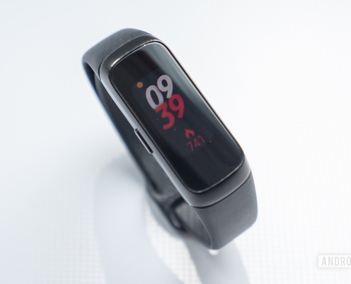 Samsung’s finally killing off support for these Galaxy Fit trackers