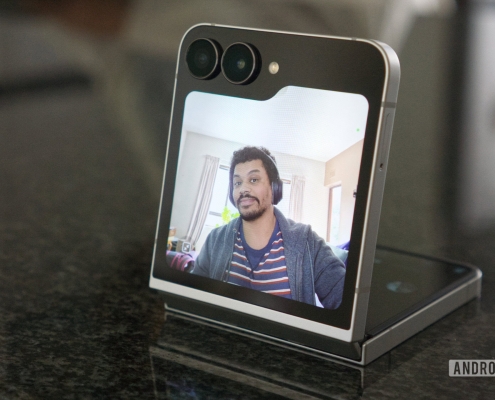 Apple’s reportedly tested clamshell-style foldable hardware