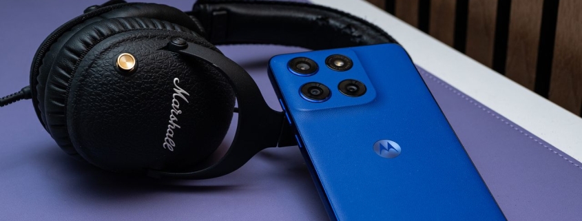 6 Best Phones With Headphone Jacks (2026), Tested and Reviewed