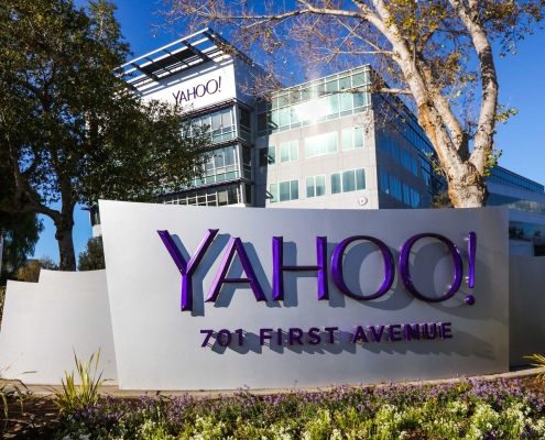 Apple considers buying Yahoo: Today in Apple history