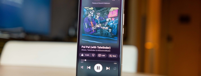 YouTube Music puts song lyrics behind Premium for more users