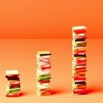 “Novelist” Boasts That Using AI She Can Churn Out a New Book in 45 Minutes, Says Regular Writers Will Never Be Able to Keep Up