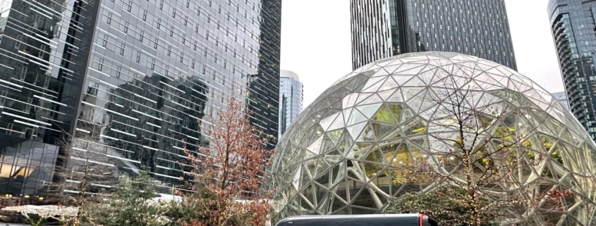 Amazon stock sinks 10% after Q4 profit miss as Jassy signals 0B in capital spending