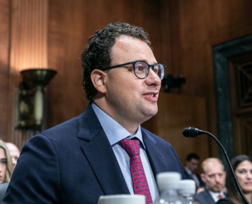 Trump moves to ban Anthropic from the US government